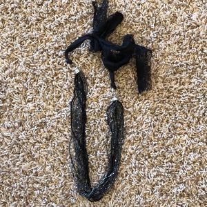 Dressy necklace w/lace tie